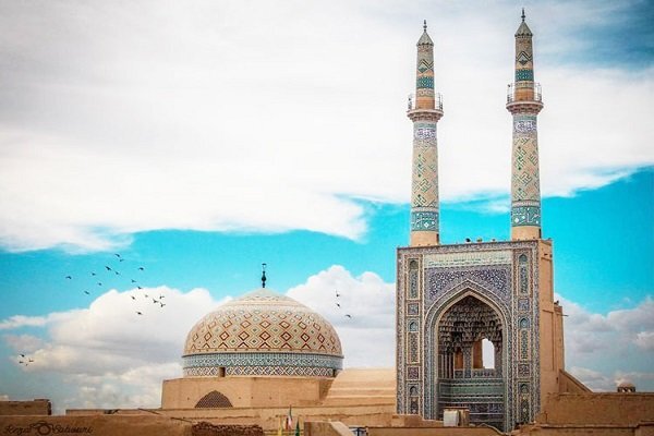 مساجد میتوانند گرهگشای مشکلات مختلف جامعه باشند