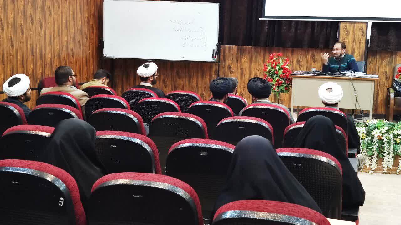 برگزاری دوره بررسی دستاوردهای حکومت پهلوی برگزاری دوره بررسی دستاوردهای حکومت پهلوی