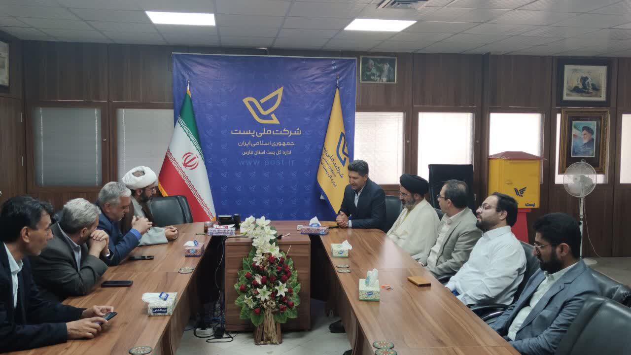 برگزاری پویش توسعه و ترویج امور قرآنی بین کارکنان دستگاههای اجرایی استان فارس برگزاری پویش توسعه و ترویج امور قرآنی بین کارکنان دستگاههای اجرایی استان فارس