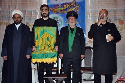 حضور خدام رضوی به همراه پرچم متبرک آستان قدس در علی آبادکتول