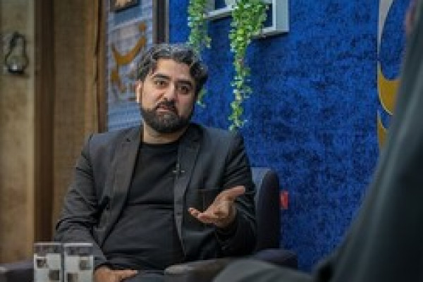 شعری که به دست آقا نرسید