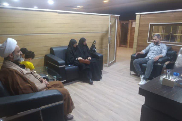 نوجوانان و جوانان در خط مقدم میدان هستند