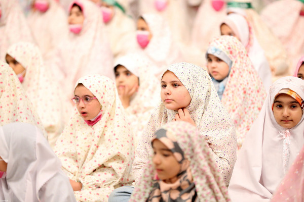 “天使庆典”，最高领袖出席