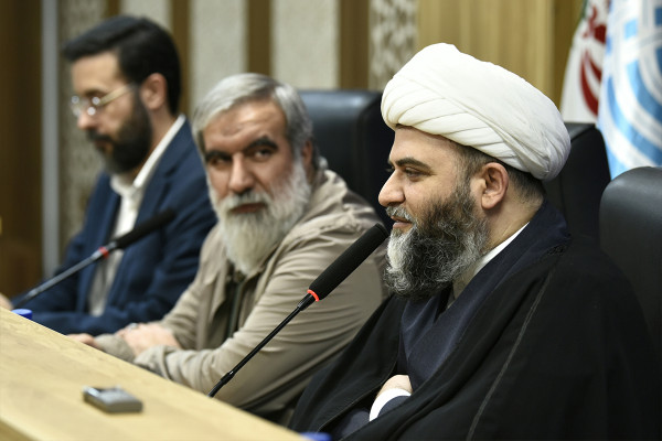 نشست راهبردی عملیات زندگی با آیه‌ها در قم