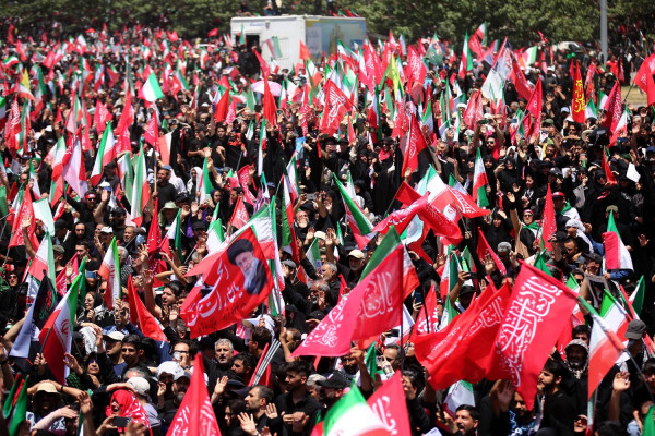 آیین تشییع پیکر مطهر رهبر شهید انقلاب در تهران برگزار شد