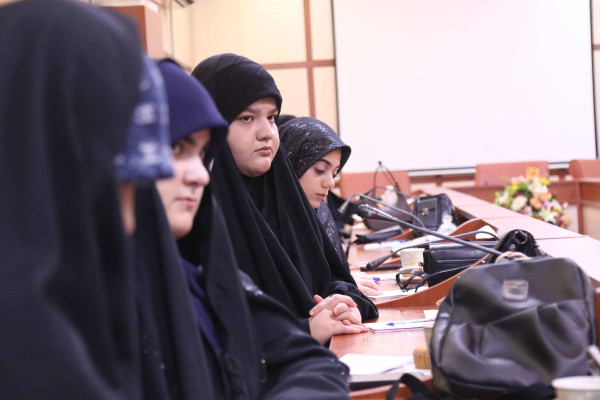 نشست هم اندیشی مدیرکل تبلیغات اسلامی استان ایلام با دانش آموزان عضو انجمن‌های اسلامی مدارس شهرستان ایلام