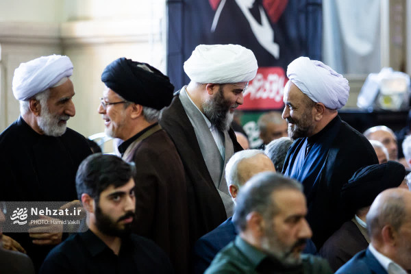 مراسم بزرگداشت چهلم رهبر شهید امت در مصلای امام خمینی (ره) برگزار شد