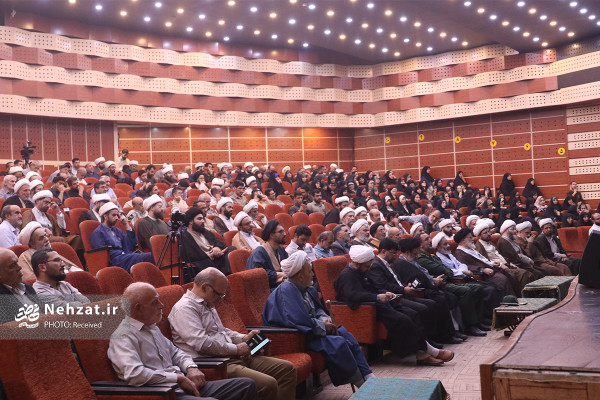 دیدار حجت‌الاسلام قمی با فعالان فرهنگی استان مرکزی