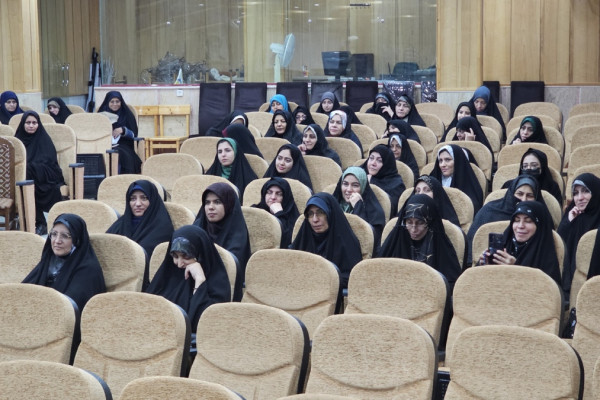 دورهمی معلمان علوم و معارف اسلامی صدرای شهرستان یزد با حضور استاندر یزد